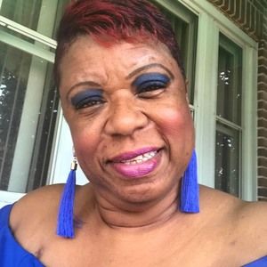 Meet your Posher, Gina